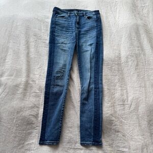 American Eagle Outfitters High-Rise Blue Jeans